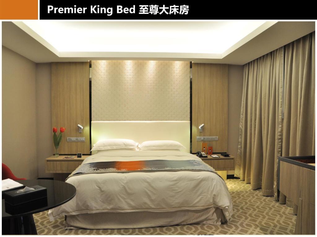M Hotel Chengdu Room photo